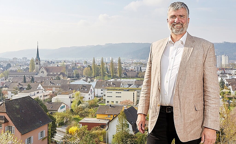 Der reformierte Pfarrer Lutz Fischer-Lamprecht kandidiert als Gemeinderat.zVg