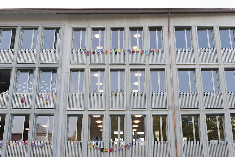Das neue Schulhaus Schibler in Neuenhof. (Alex Spichale / AZ Archiv)
