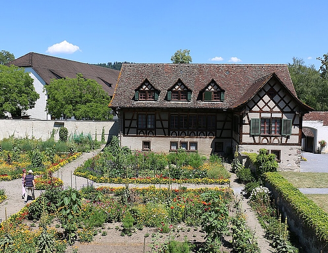 Es herrscht Sommerstimmung im Kloster Fahr. (Nick Bär)
