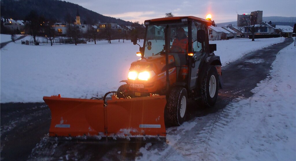 In Spreitenbach sind sechs Mitarbeiter im Winterdienst im Einsatz. Foto: zVg