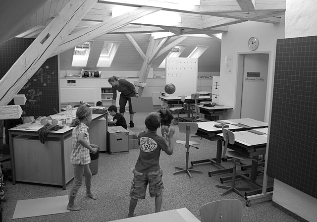Schulfotos zum Thema Bauten oder Klassen gesucht. Foto: zVg