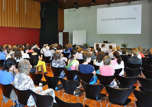 Elternrunde am 23. Januar in der Aula der Heilpädagogischen Schule. Foto: zVg