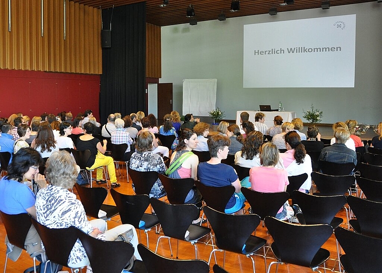 Elternrunde am 23. Januar in der Aula der Heilpädagogischen Schule. Foto: zVg