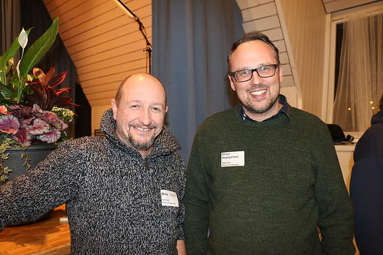 Gäste am Industrieapéro.
