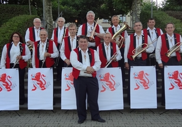 Die Blaskapelle Leuebuebe Züri spielt in Wettingen auf. Foto: zvg 