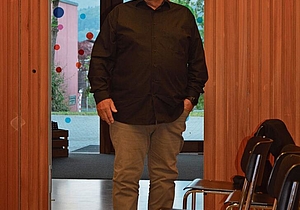 Enrico Kyburz spricht über die Zusammenarbeit mit der Bauverwaltung .ihk