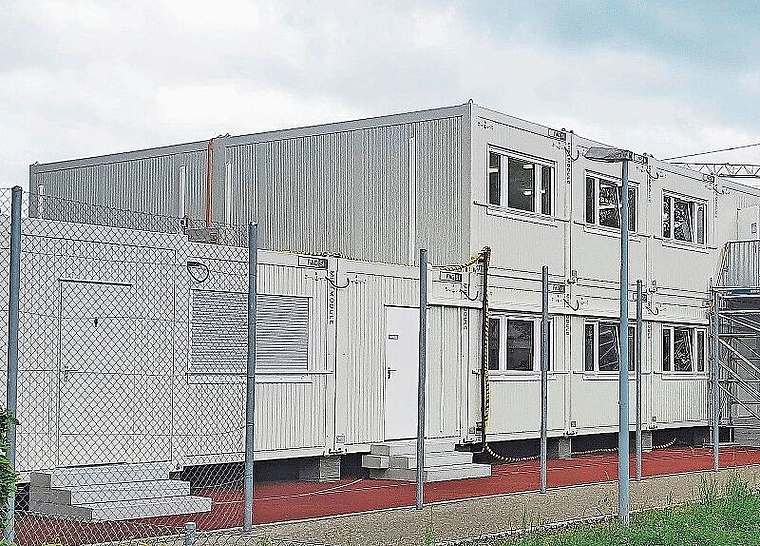 Provisorische Schulcontainer der Bezirksschule. (Bild: Archiv/Robin Schwarz)
