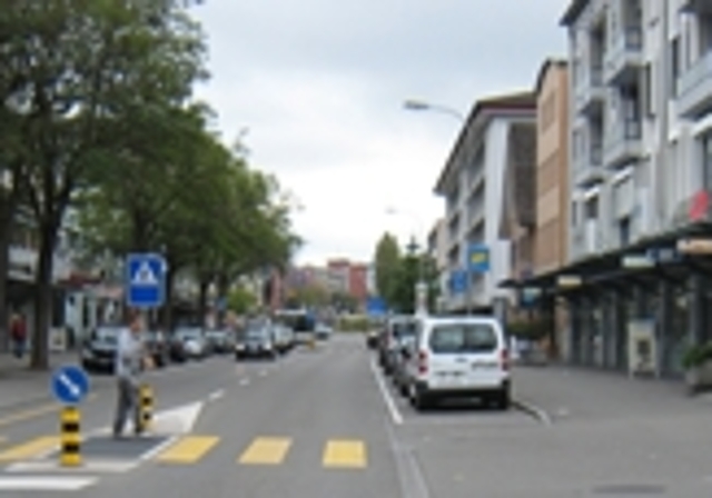 Die Landstrasse soll Einkaufsmeile, Flanierzone und Treffpunkt werden.Foto: zVg