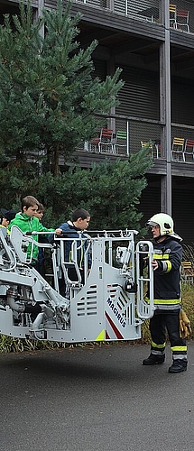 Hier steigen die Figuranten aus.
Hier steigen die Figuranten aus.