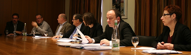 Informierten über das Regionale Entwicklungskonzept (v.l.): André Zoppi, Gemeindeammann Würenlingen, Silvio Caneri, Gemeindeammann Fislisbach, Valentin Schmid, Gemeindeammann Spreitenbach, Fritz Fischer, Geschäftsführer Baden Regio, Dunja Kovár