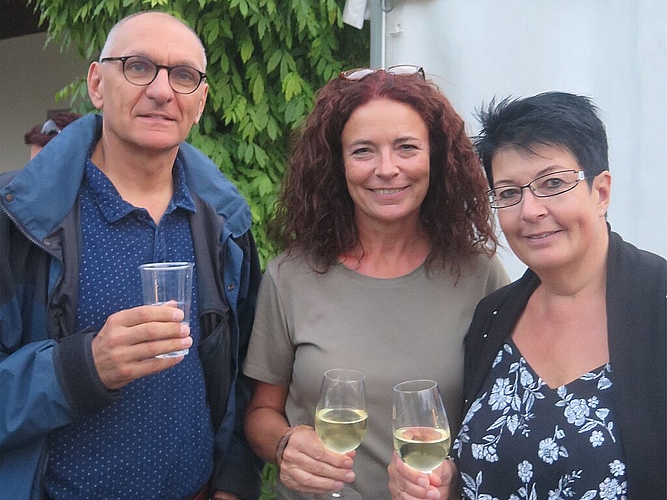 Gemeinderätin Doris Schmid <em>(r.) und das Ehepaar Pöltl-Zakrzewski.</em>