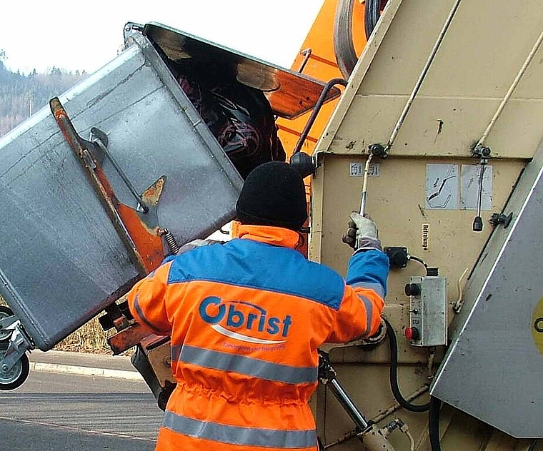 Auch in Spreitenbach müssen seit Oktober Gebührensäcke verwendet werden. Archiv