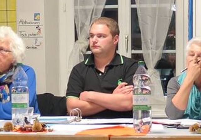 Der Vorstand hörte sich den Gegenvorschlag von Gemeinderat Marco Hürsch interessiert an, war von seinem Entschluss, den Verein Tageshort aufzulösen, aber nicht mehr abzubringen. Foto: ska