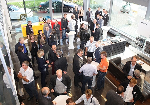 Der 15. Industrieapéro in den Räumlichkeiten der Garage J. Stocker AG in Neuenhof.
