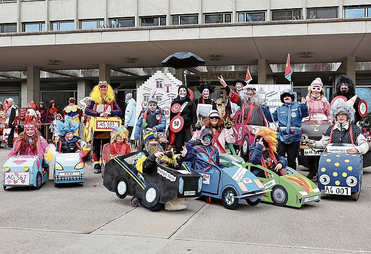 Die Oberdörfler mit Racern und Posern im Clinch    zu Tempo 30/50-Zonen.Gaby Kost