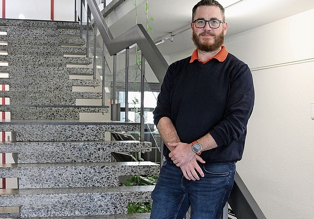 Tobias Baumgartner am Montagmittag im Neuenhofer Gemeindehaus, wo er nach seiner Wahl als Gemeindeammann zwei Tage pro Woche arbeitet. Melanie Bär