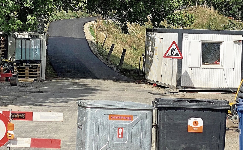 Die Strasse von Neuenhof bis zum Restaurant Rüsler wird saniert und ist bald wieder befahrbar.Bild: Melanie Bär