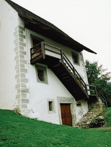 Es ist unklar ob im alten Spycher je wieder ausgestellt wird. Archiv