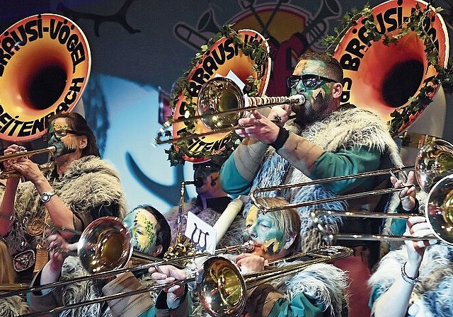 Die Bräusi-Vögel-Gugge war bei der letzten Fasnacht im 2020 als Kobold verkleidet unterwegs. Alexander Wagner/Archiv