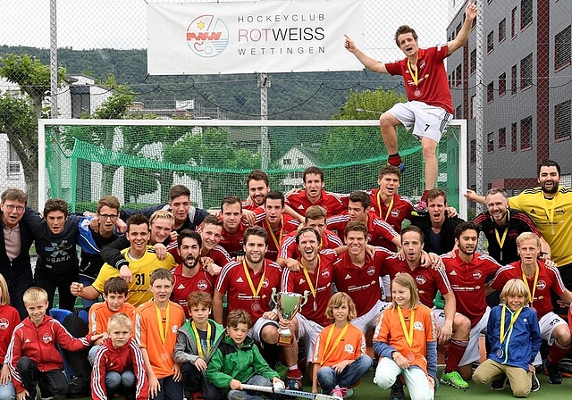 Rotweiss Wettingen jubelt über den Schweizer-Meister-Titel 2016.Foto: foto-net / Alexander Wagner