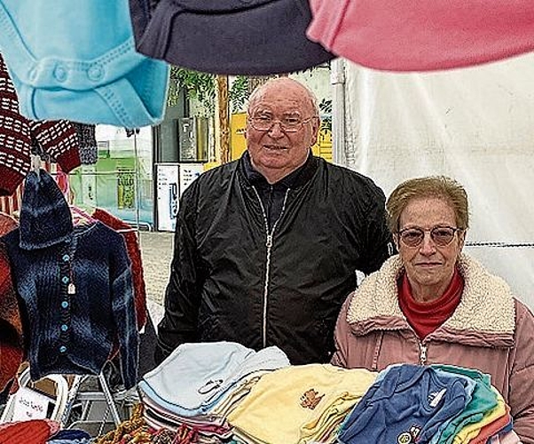 Flanieren auf dem verkehrsfreien Landstrassenabschnitt.  Melanie Bär
