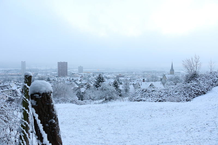 Spreitenbach unter einer Schneedecke. (Melanie Bär)
