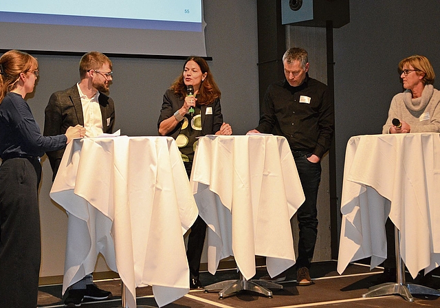 Podium Moderatorin Martina Liebert (l.), Alain Burger, Tanja Temel, Markus Zoller und    Judith Zimmermann. Irene Hung-König