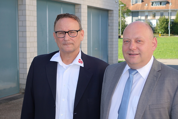 Killwangens Gemeindeammann Werner Scherer (links) mit Spreitenbachs Gemeindepräsident Valentin Schmid. Archiv