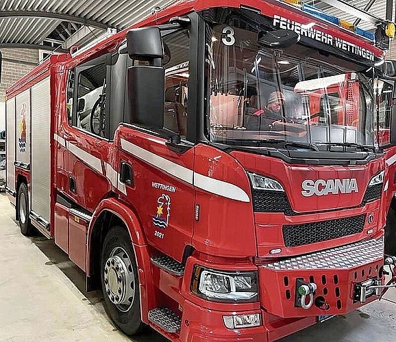 Leuchtend rot: Das neue PIF erstrahlt in klassischer Feuerwehrfarbe.  (Bilder: zVg)