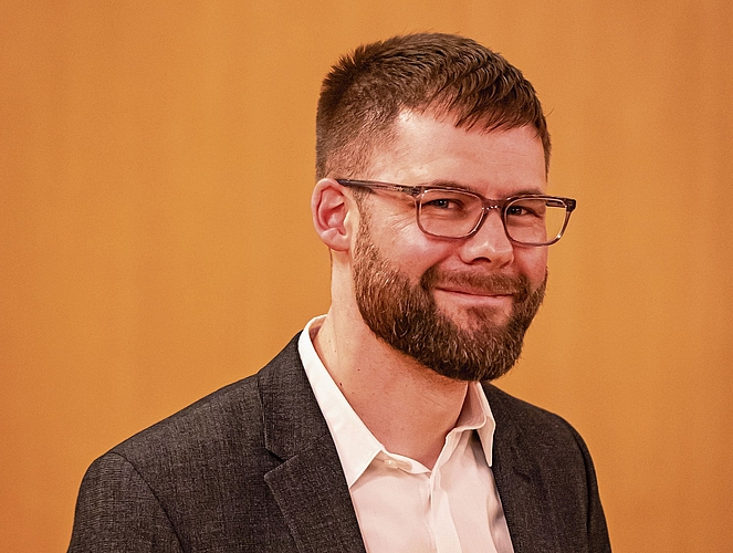 Leo Scherer (WettiGrün), seit September 1990, 36 VorstösseEr habe bewiesen, was man mit Lokalpolitik erreichen könne, und sei stets von seinem Gerechtigkeitssinn getrieben gewesen, beschrieb seine Partei das Urgestein. Bei seiner Verabschiedung st Leo Scherer (WettiGrün), seit September 1990, 36 VorstösseEr habe bewiesen, was man mit Lokalpolitik erreichen könne, und sei stets von seinem Gerechtigkeitssinn getrieben gewesen, beschrieb seine Partei das Urgestein. Bei seiner Verabschiedung standen die Räte zur Standing Ovation auf.