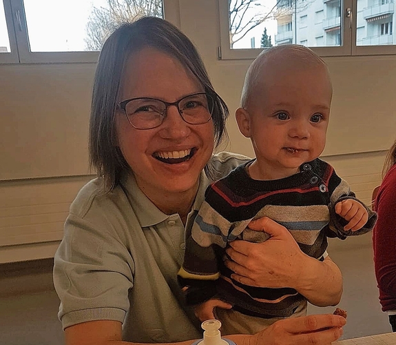 Miriam Schenk, als sie die Chrabbelgruppe mit ihrem Sohn besuchte. zVg Miriam Schenk, als sie die Chrabbelgruppe mit ihrem Sohn besuchte. zVg