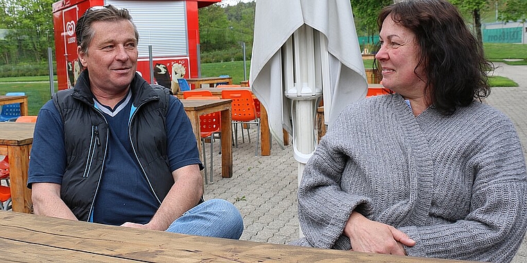 Deborah und Eric Schmeddeshagen <em>freuen sich in ihrer Badibeiz auf die neue Aufgabe.Melanie Bär</em>