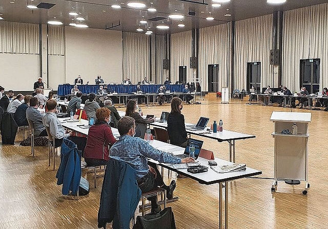 Der Einwohnerrat Wettingen tagte erneut im Tägi. (Bild: Robin Schwarz)