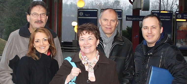 Die Projektverantwortlichen (v.l.): Werkhofleiter Max Caironi, Sozialarbeiterin Natasa Piljagic, Leiterin Soziale Dienste Cornelia Spadanuda, Gemeinderat Andreas Muff und Gemeindeschreiber Raffaele Briamonte. Foto: se