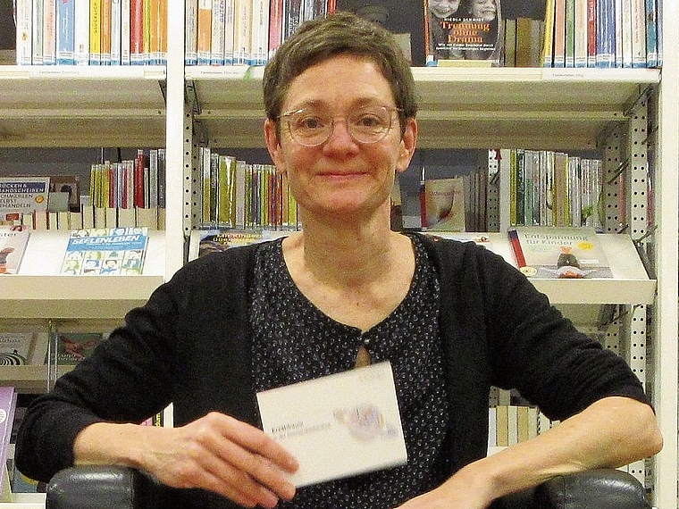 Sabine Hofmann, Bibliotheksleiterin, moderiert die Erzählcafés. zVg