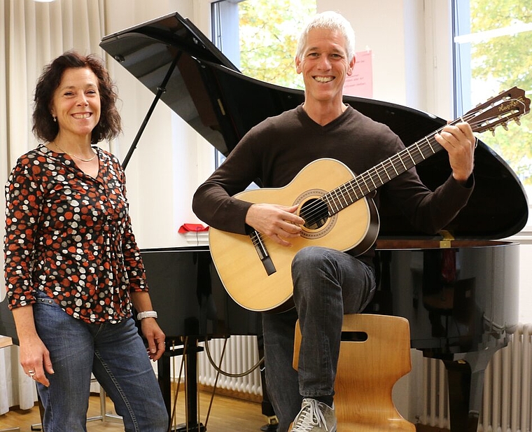 Musikschulleitung: Aurelia Niggli, Leiterin Administration und Finanzen, und Christian Hofmann, musikalischer Leiter.bär