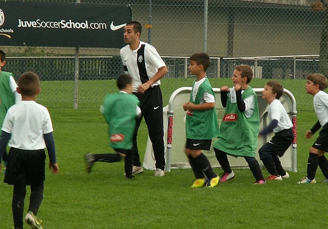 Trainieren wie die Grossen mit Profitrainer Eduard Lomas von Juventus Turin. Foto: ska
