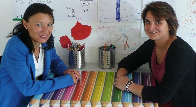 Im neuen Tagesstern Wettingen: Gemeinderätin Yvonne Feri (l.) und Belinda Mastev, pädagogische Leiterin. Foto: zVg