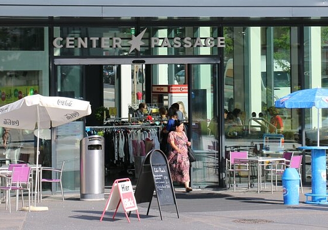 Die Center Passage bietet monatlich einem Verein die Gelegenheit, sich im Atrium zu präsentieren. Foto: bär 