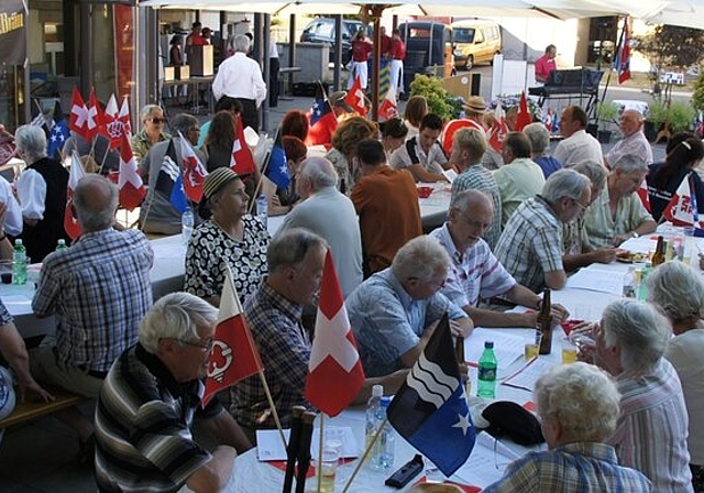 Volle Reihen an der diesjährigen Bundesfeier in Würenlos. Foto: zVg