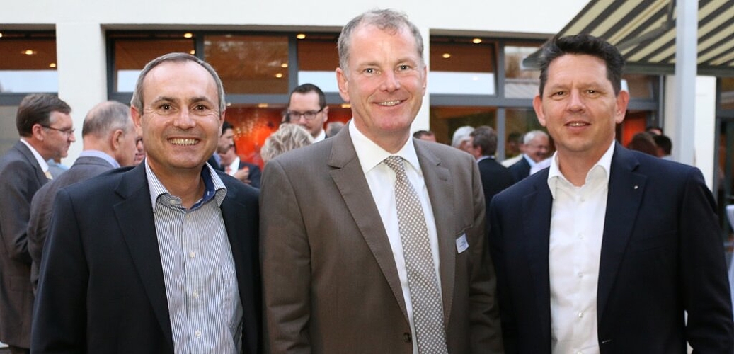 Robert Straehl, Leiter Firmenkunden NAB, Regierungsrat Stephan Attiger und Roger Schranz, HGV-Co-Präsident.