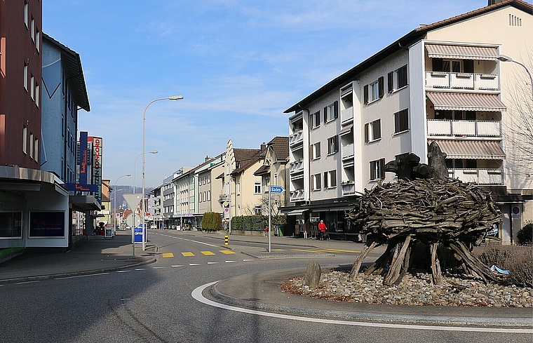 Der Einwohnerrat <em>hat an seiner vergangenen Sitzung sein Okay für die Sanierung der unteren Landstrasse gegeben.</em><em>bär/Archiv</em>