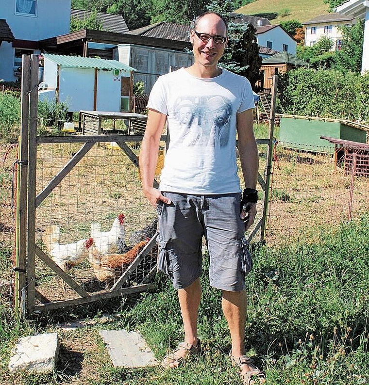 Christian Thomann freut sich über seine Umgebung und darüber, wie er mitten in Killwangen leben kann. Graziella Jämsä