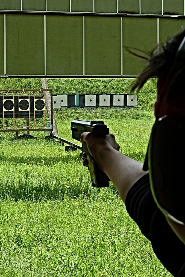 Volle Konzentration beim diesjährigen Spreitenbacher Pistolenschiessen. Foto: zVg