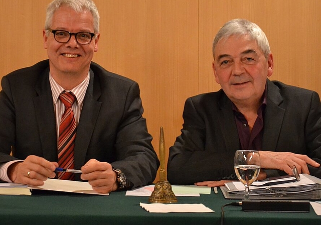 Fleissig wurden Wahlzettel ausgefüllt. Fotos: ll