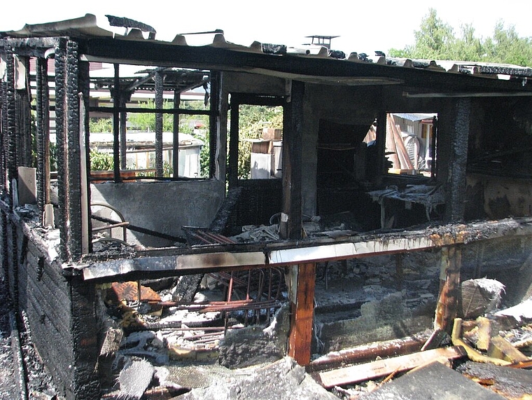 Was hier übrig bleibt, ist eine Brandruine. Foto: zVg