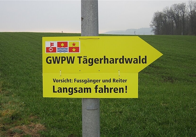 Wegweiser Baustelle. Foto zVg 
