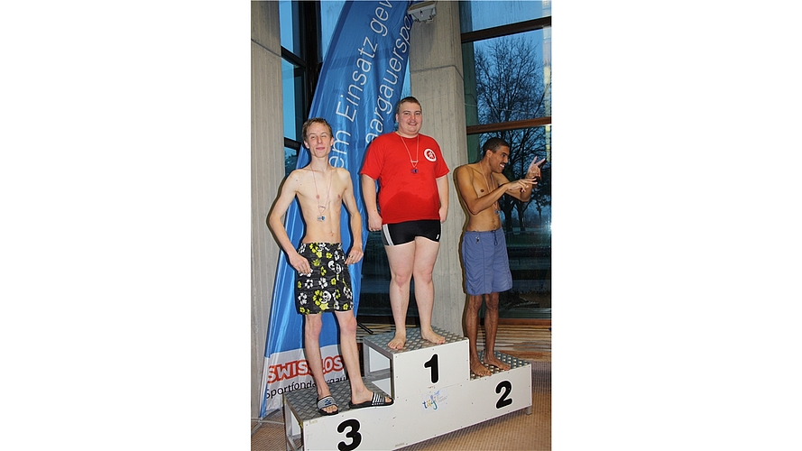 25-Meter-Freistil-Sieger: Marc Helbling (1. Platz BSG Wettingen), Boris Ackermann (2. Platz Plusport Weinfelden) und Patrick Stocker (3. Platz BSG Fricktal). Fotos: se Leire Waidmann aus Turgi holte für die BSG Wettingen den 2. Platz in der Diszipli 25-Meter-Freistil-Sieger: Marc Helbling (1. Platz BSG Wettingen), Boris Ackermann (2. Platz Plusport Weinfelden) und Patrick Stocker (3. Platz BSG Fricktal). Fotos: se Leire Waidmann aus Turgi holte für die BSG Wettingen den 2. Platz in der Disziplin 25 Meter Brust und den 1. Platz in 50 Meter Freistil.