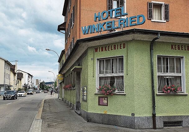 An bester Lage direkt an der Landstrasse findet man das «Winkelried». (Bilder: Robin Schwarz)
