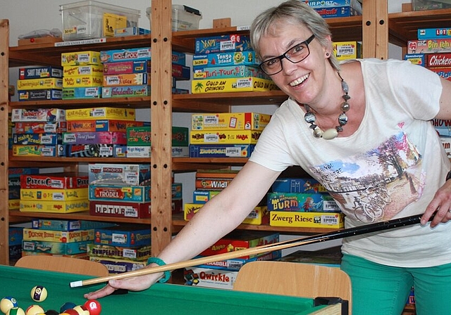 Doris Hunziker präsidiert seit Kurzem die Ludothek Wettingen. Foto: bär